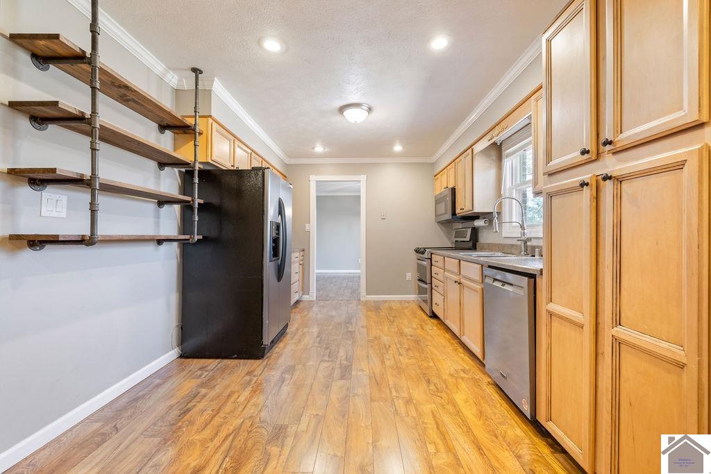 185 County Line Road