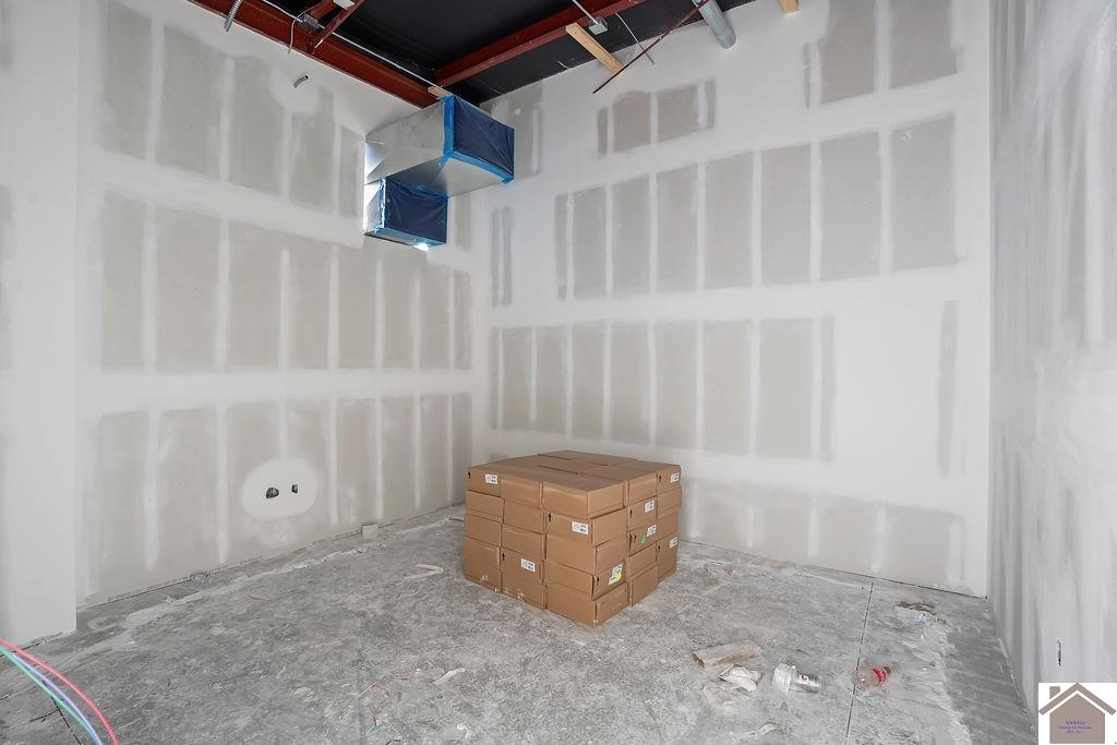 723 E Broadway Unit: Unit B