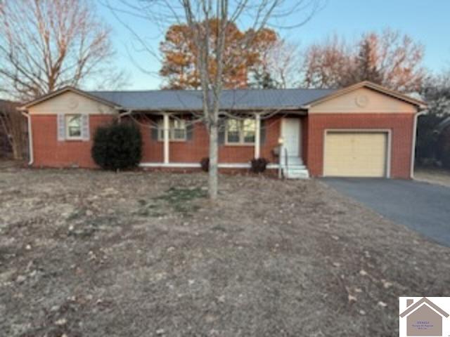 104 Bel Aire Dr