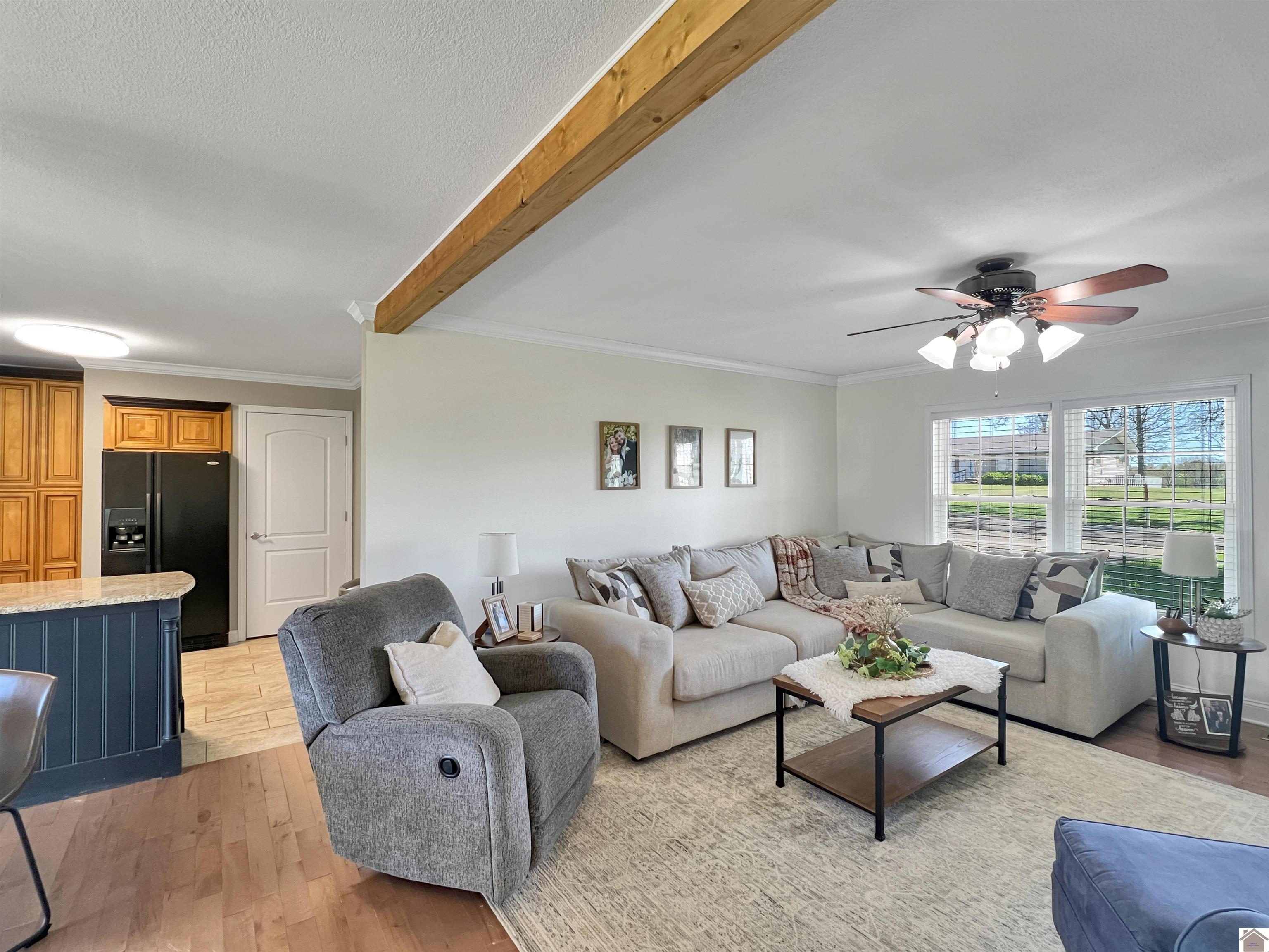 51 Shadetree Ln