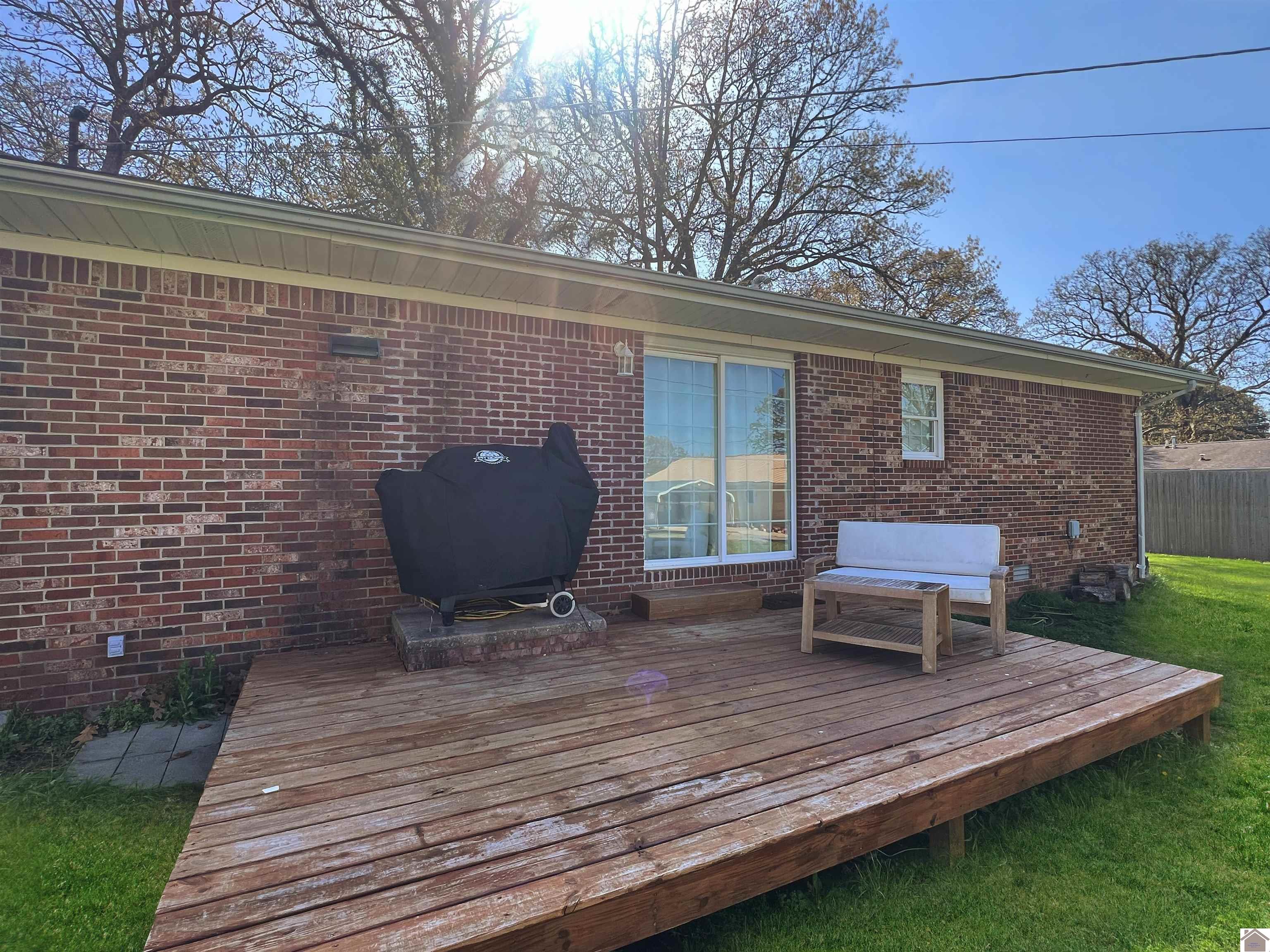 51 Shadetree Ln