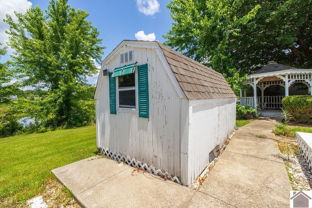 320 Fieldcrest Drive
