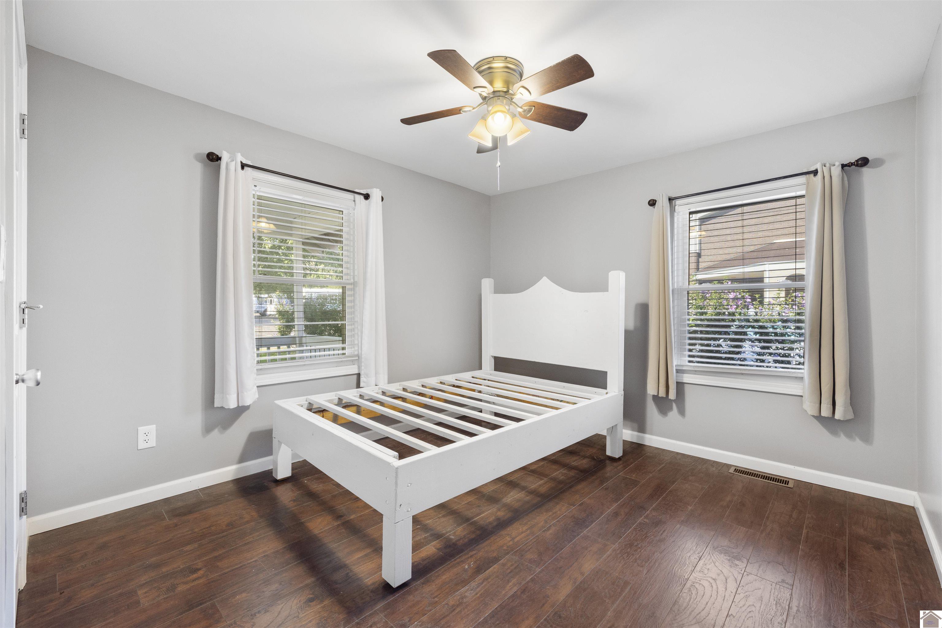 513 W Lockridge Street