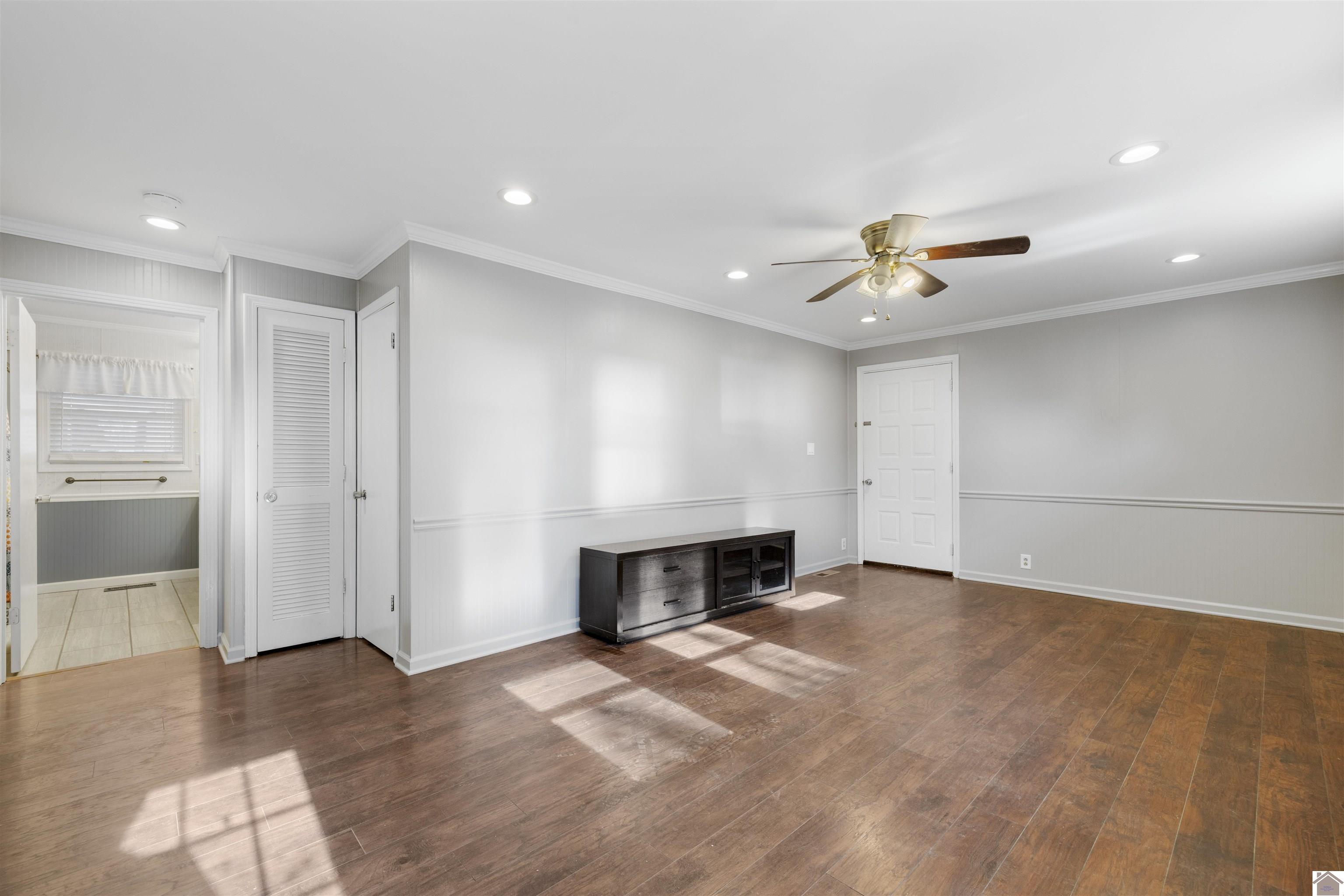 513 W Lockridge Street