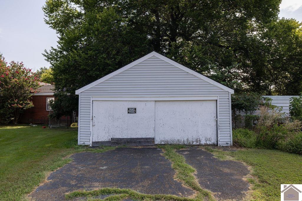 611 Green Street