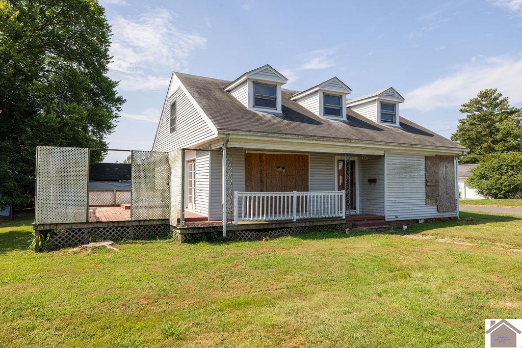 611 Green Street
