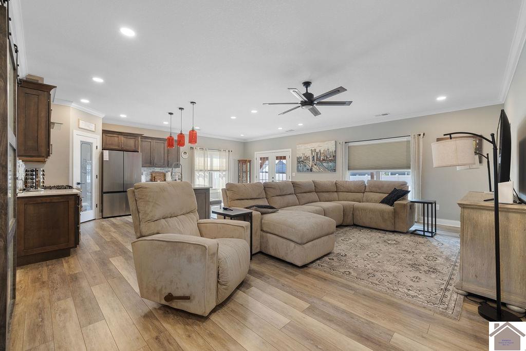 210 Hunters Ridge Drive
