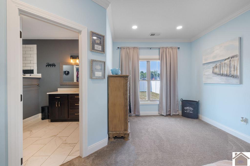 210 Hunters Ridge Drive