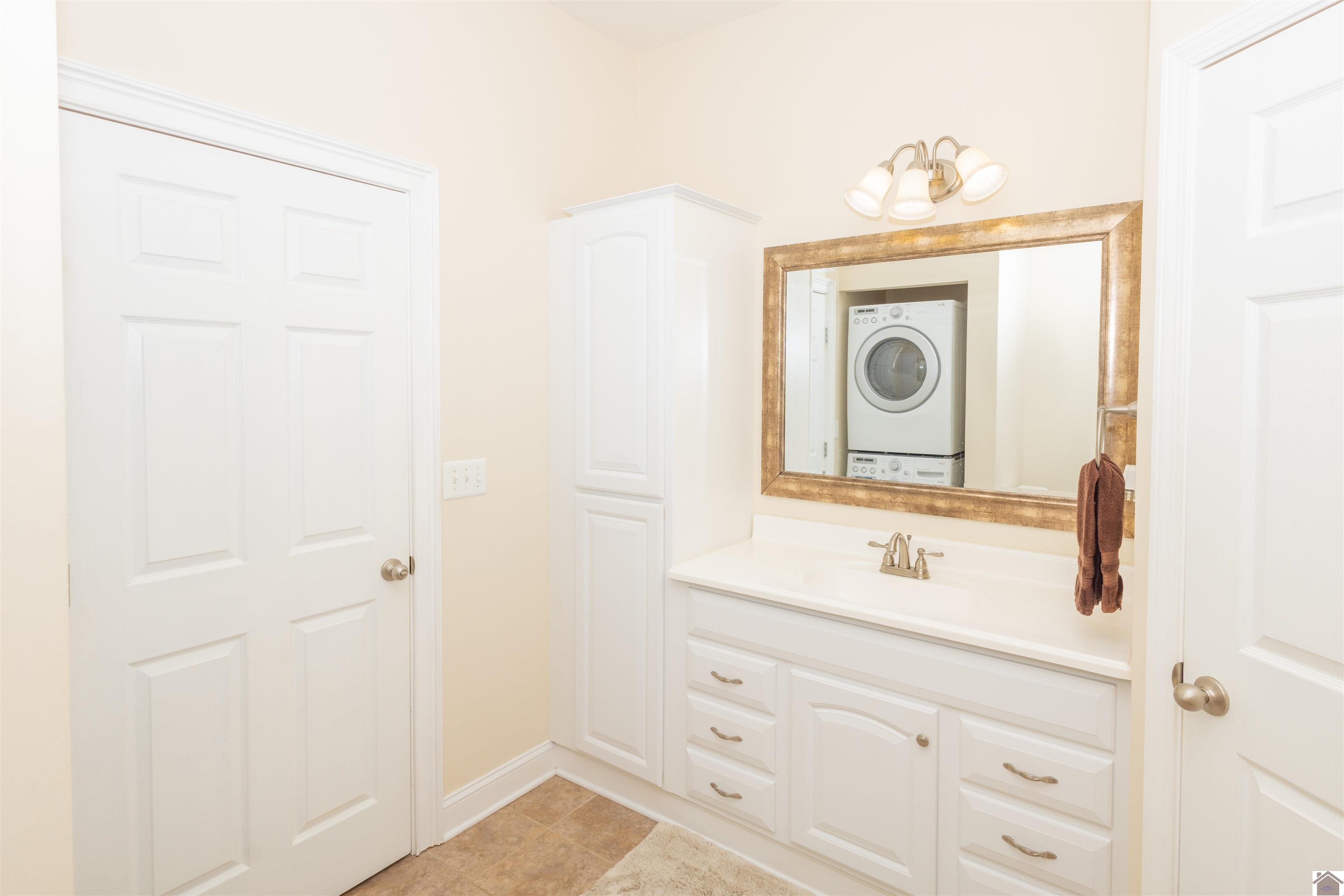 91 Channel Ridge Road