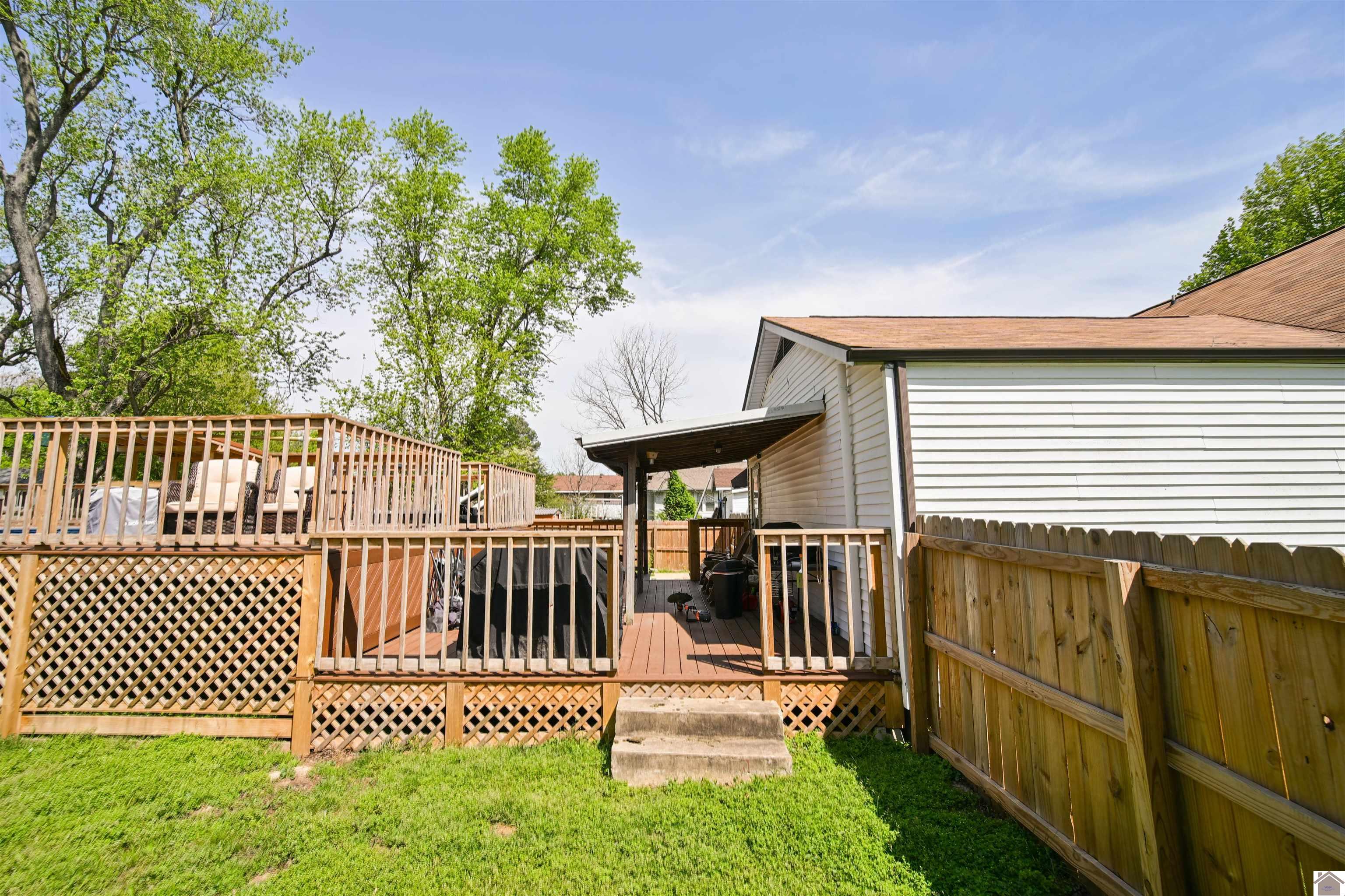 402 W Highland Drive