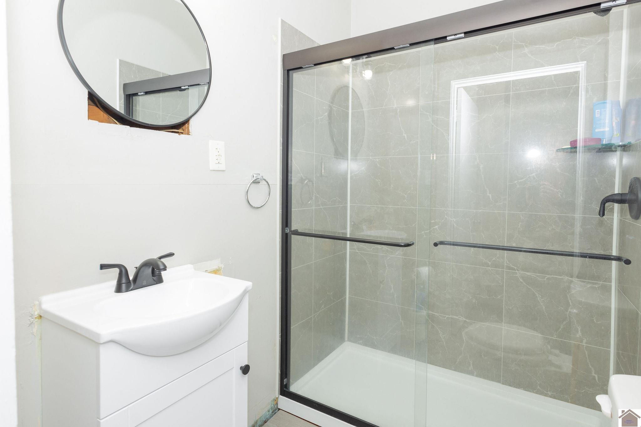 402 W Highland Drive