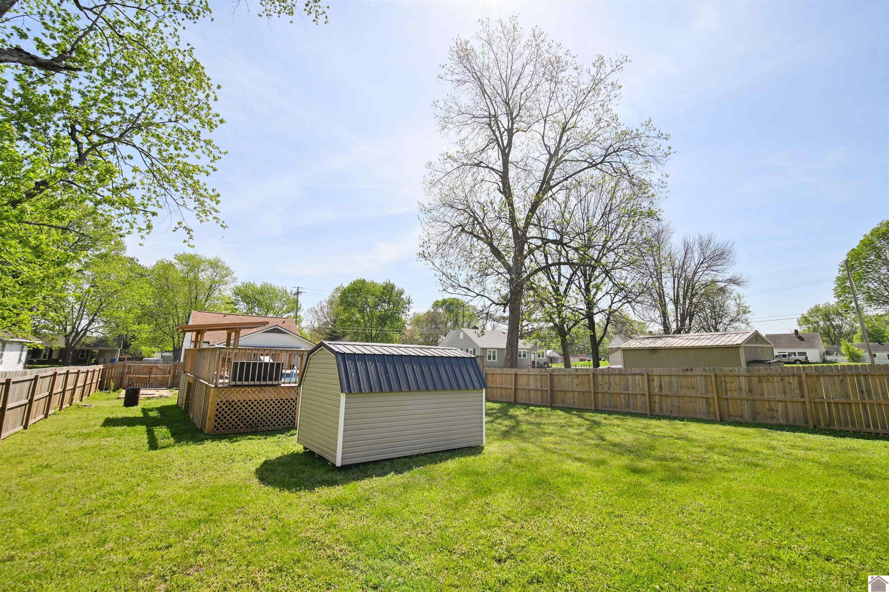 402 W Highland Drive