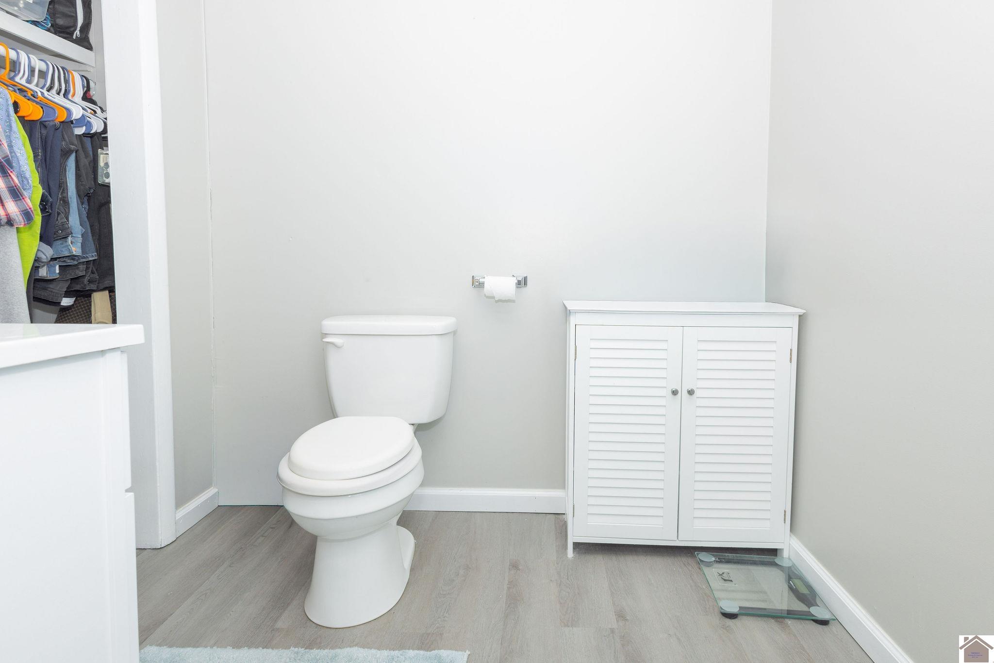 402 W Highland Drive