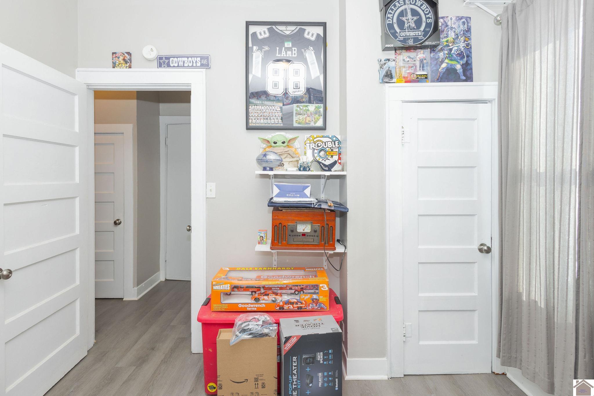 402 W Highland Drive