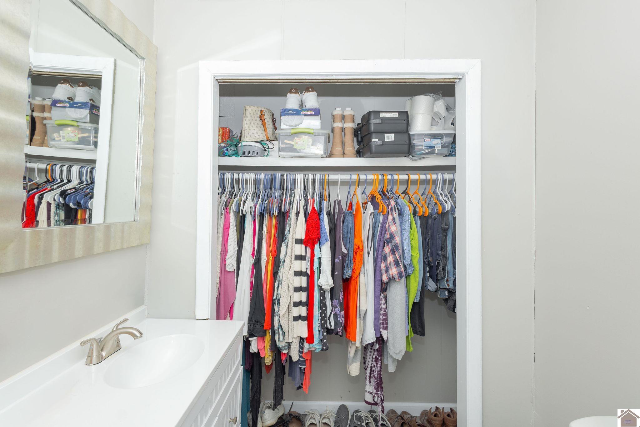 402 W Highland Drive