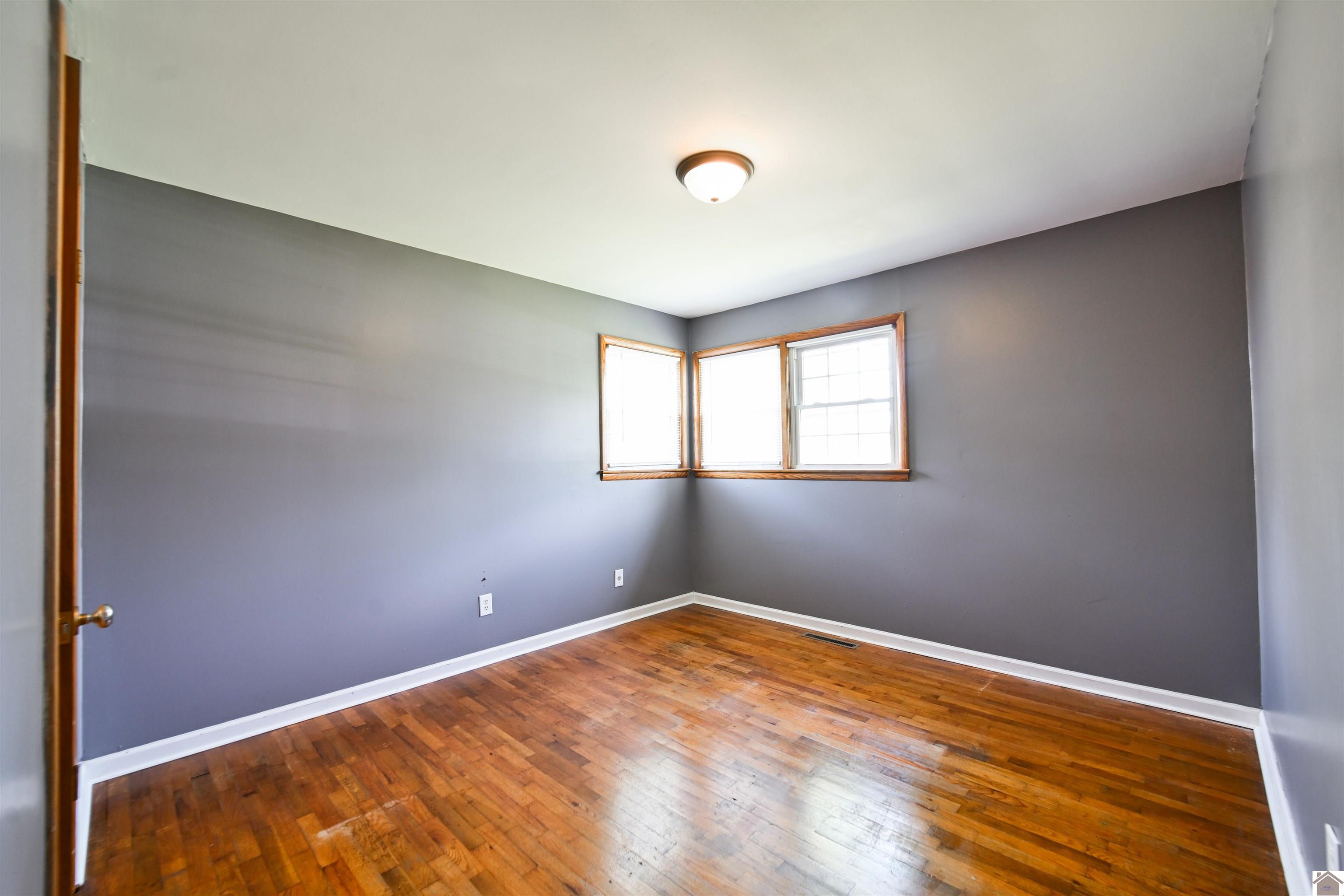 1103 S 12th Street