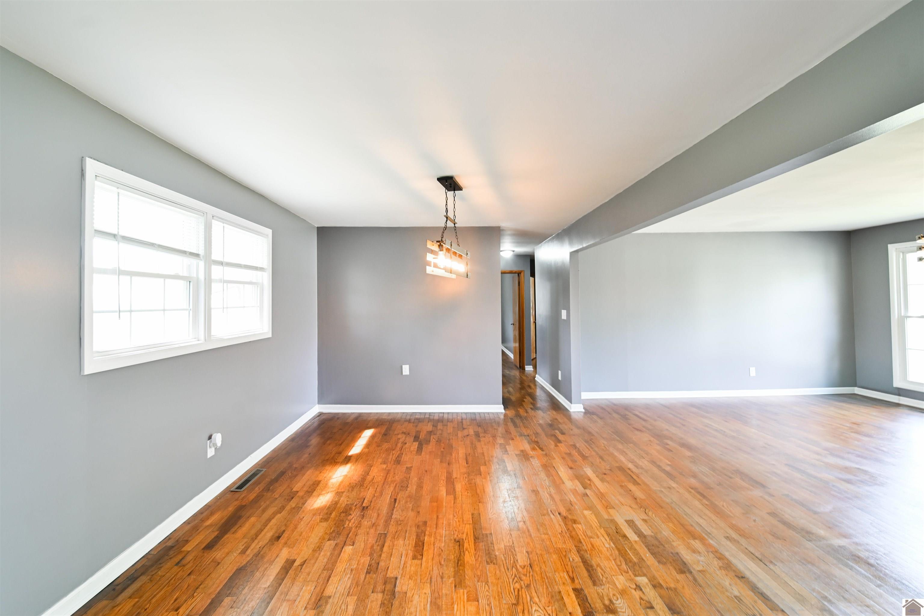 1103 S 12th Street