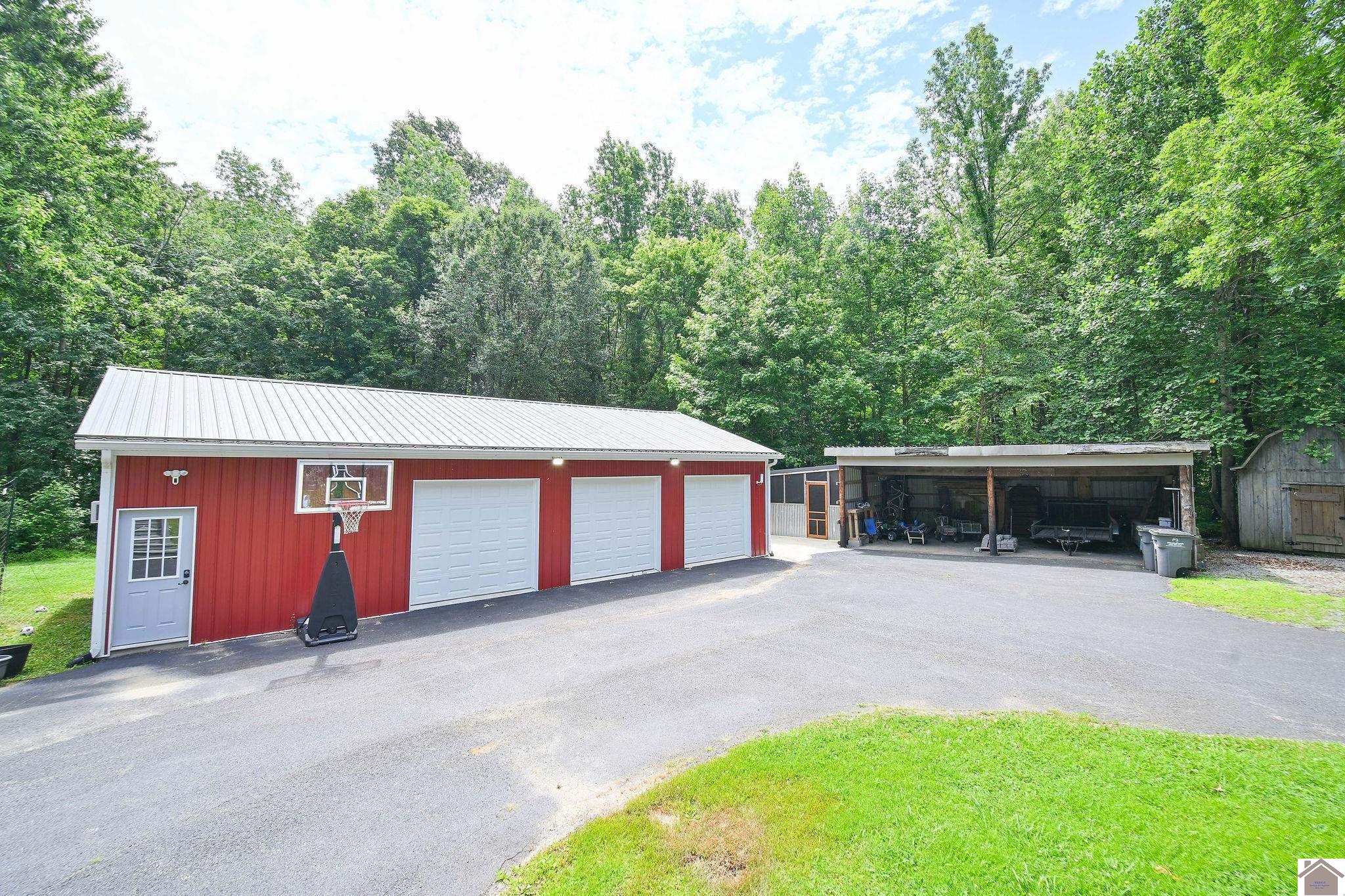 2050 Clarkline Road