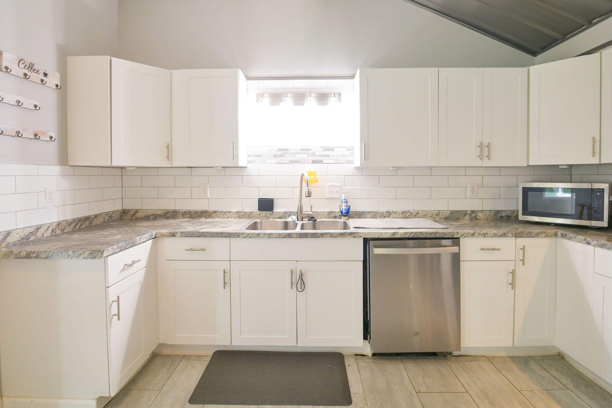 878 Oak Level Elva Road