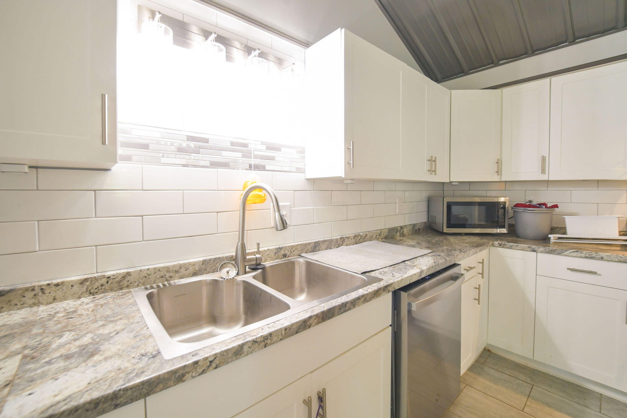 878 Oak Level Elva Road