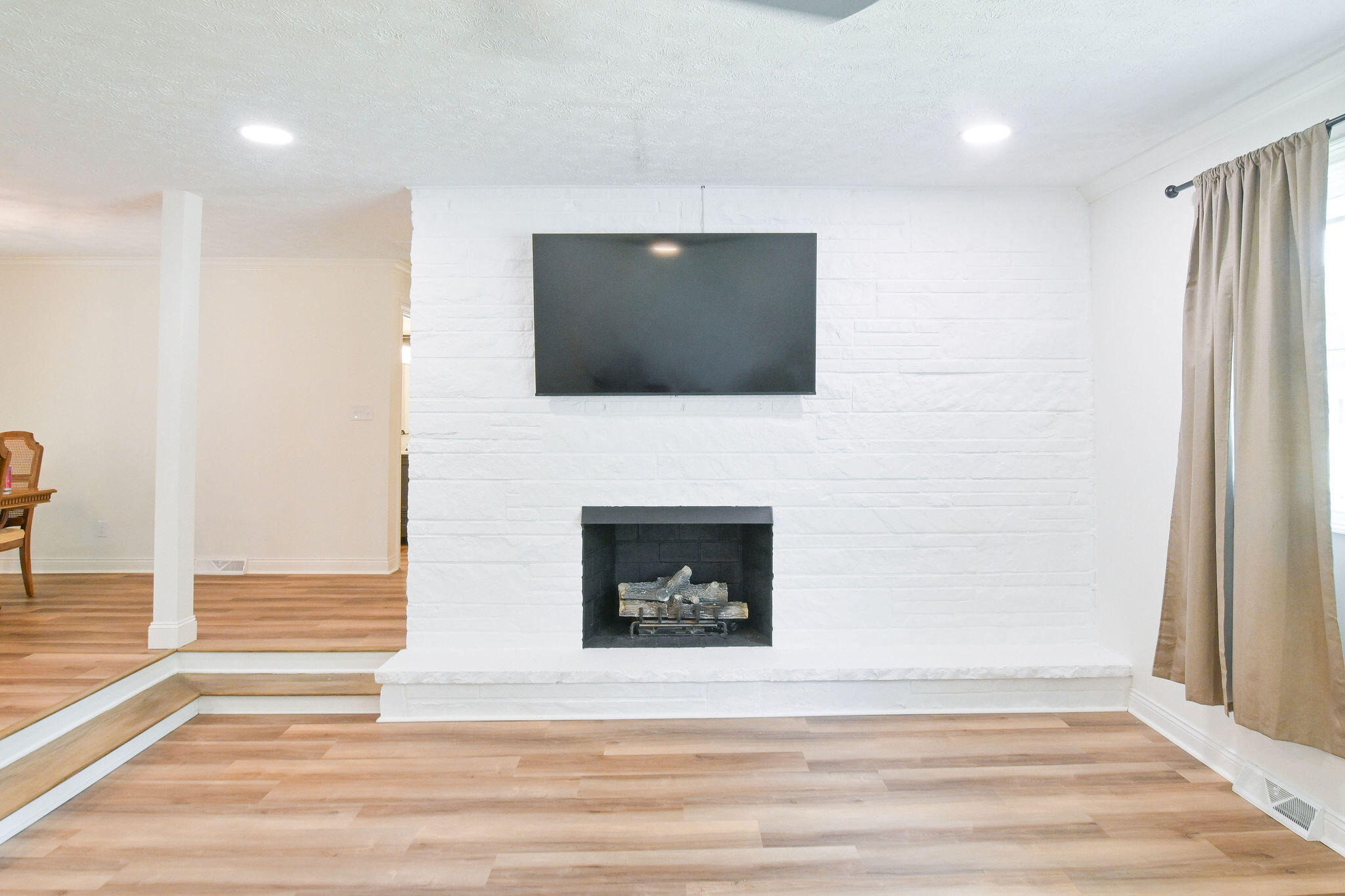 213 Fairlane Drive