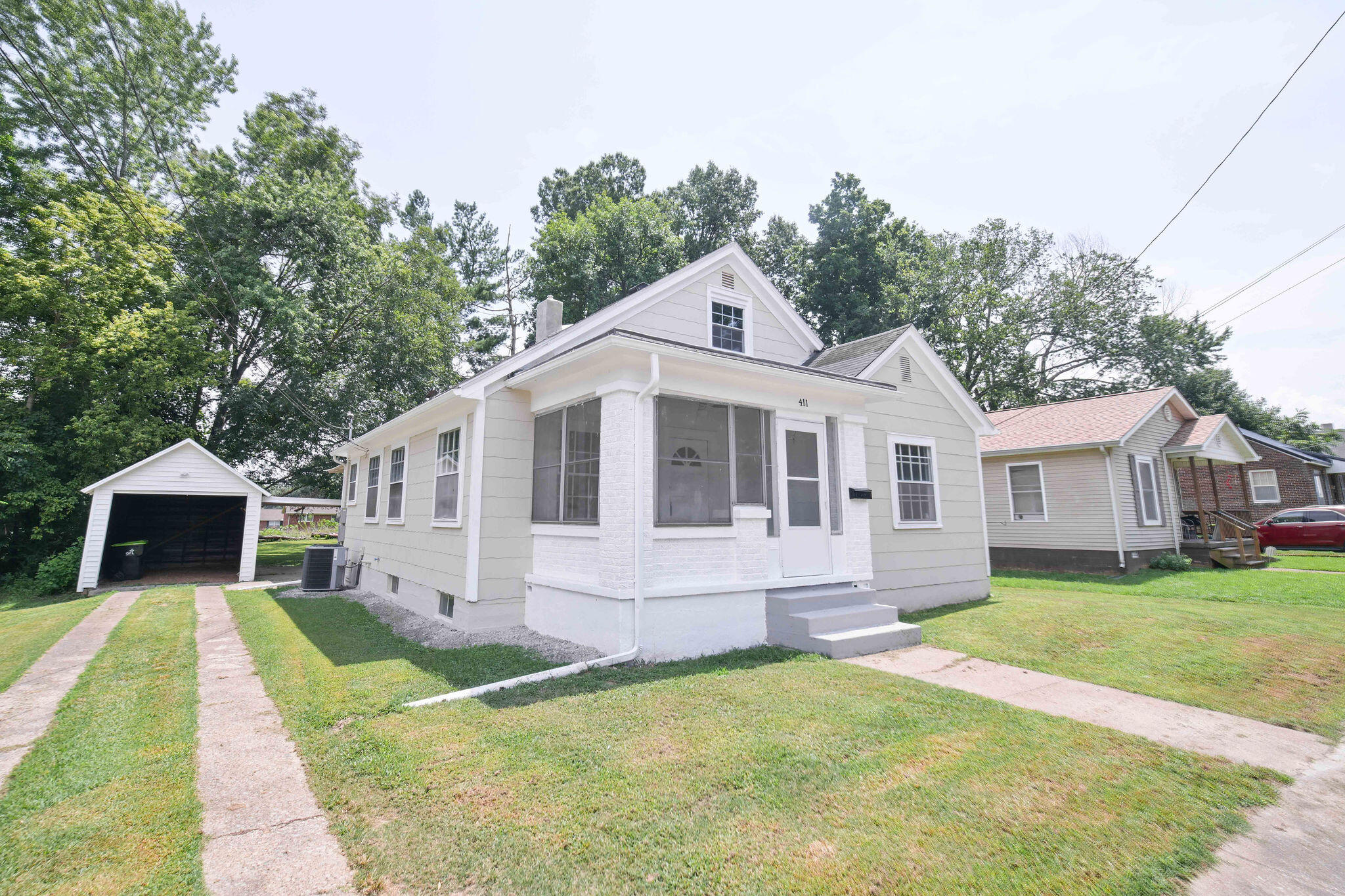 411 N College Street