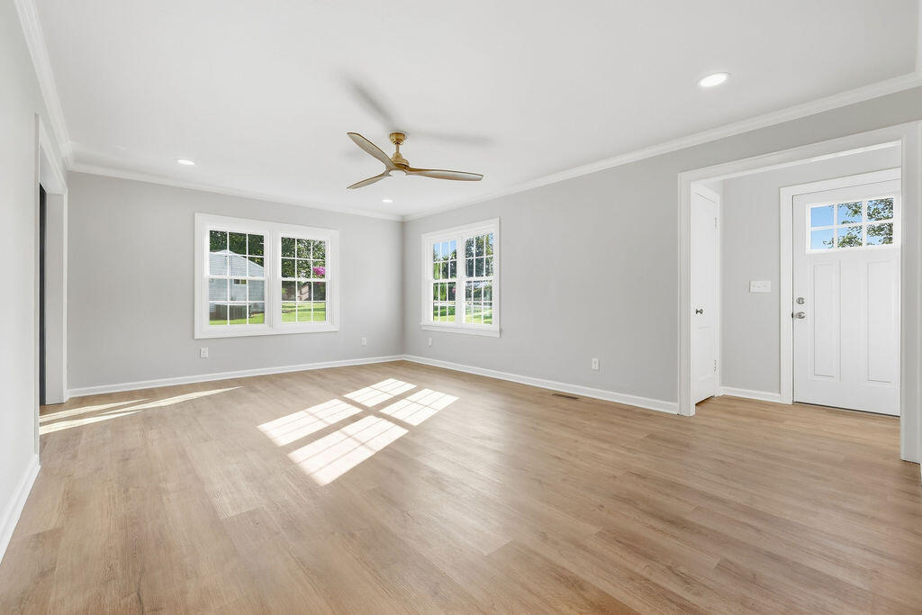 2220 Shawnee Lane