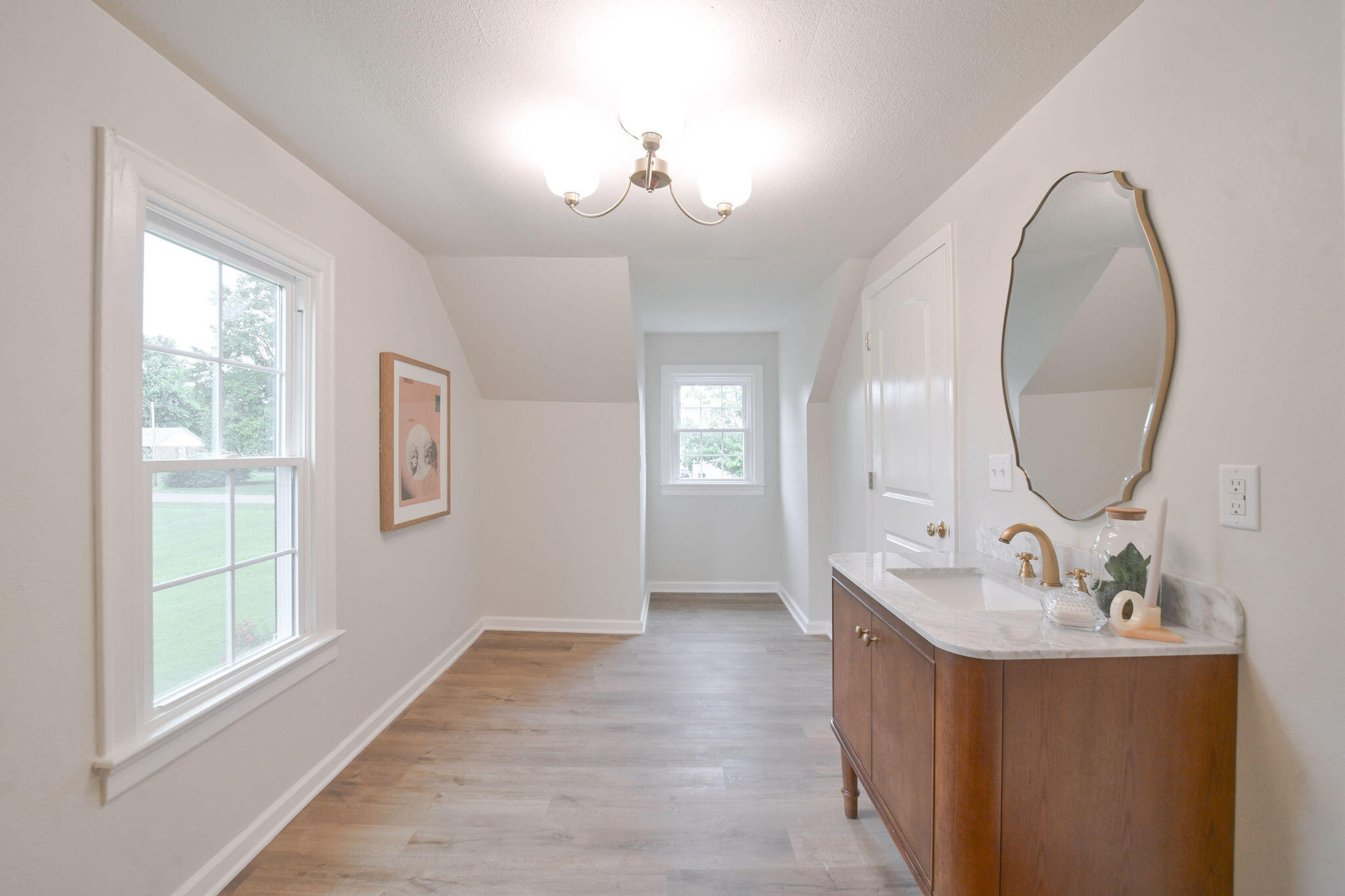 2220 Shawnee Lane