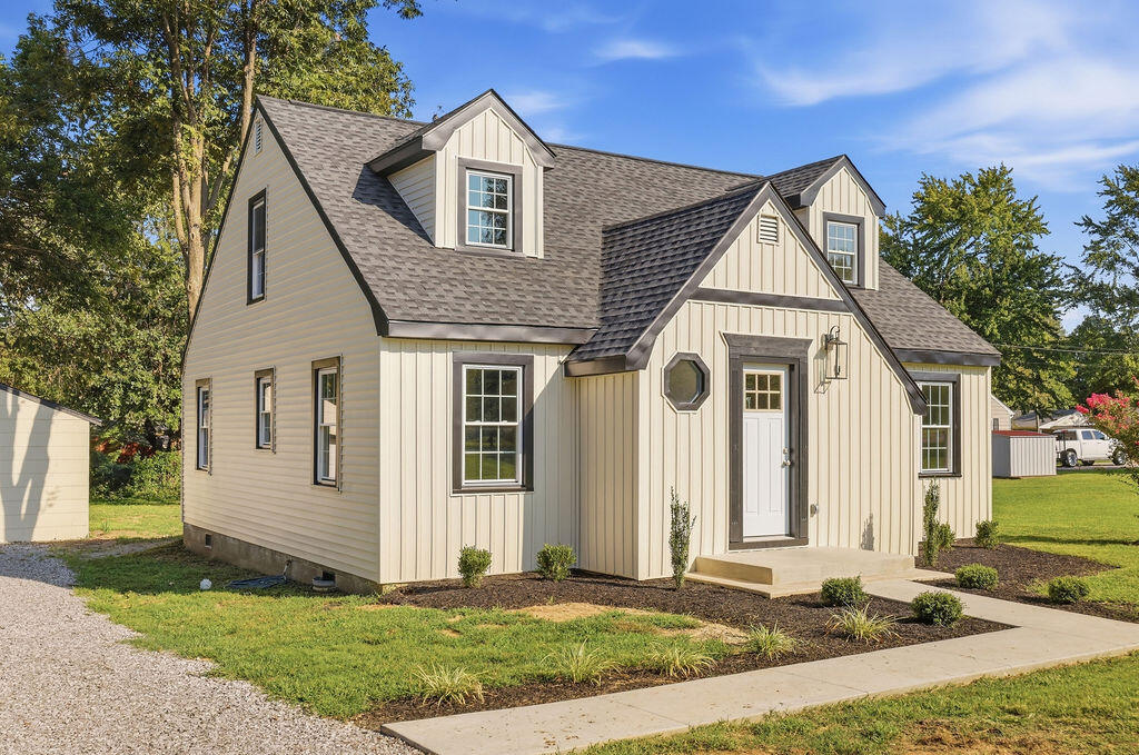 2220 Shawnee Lane