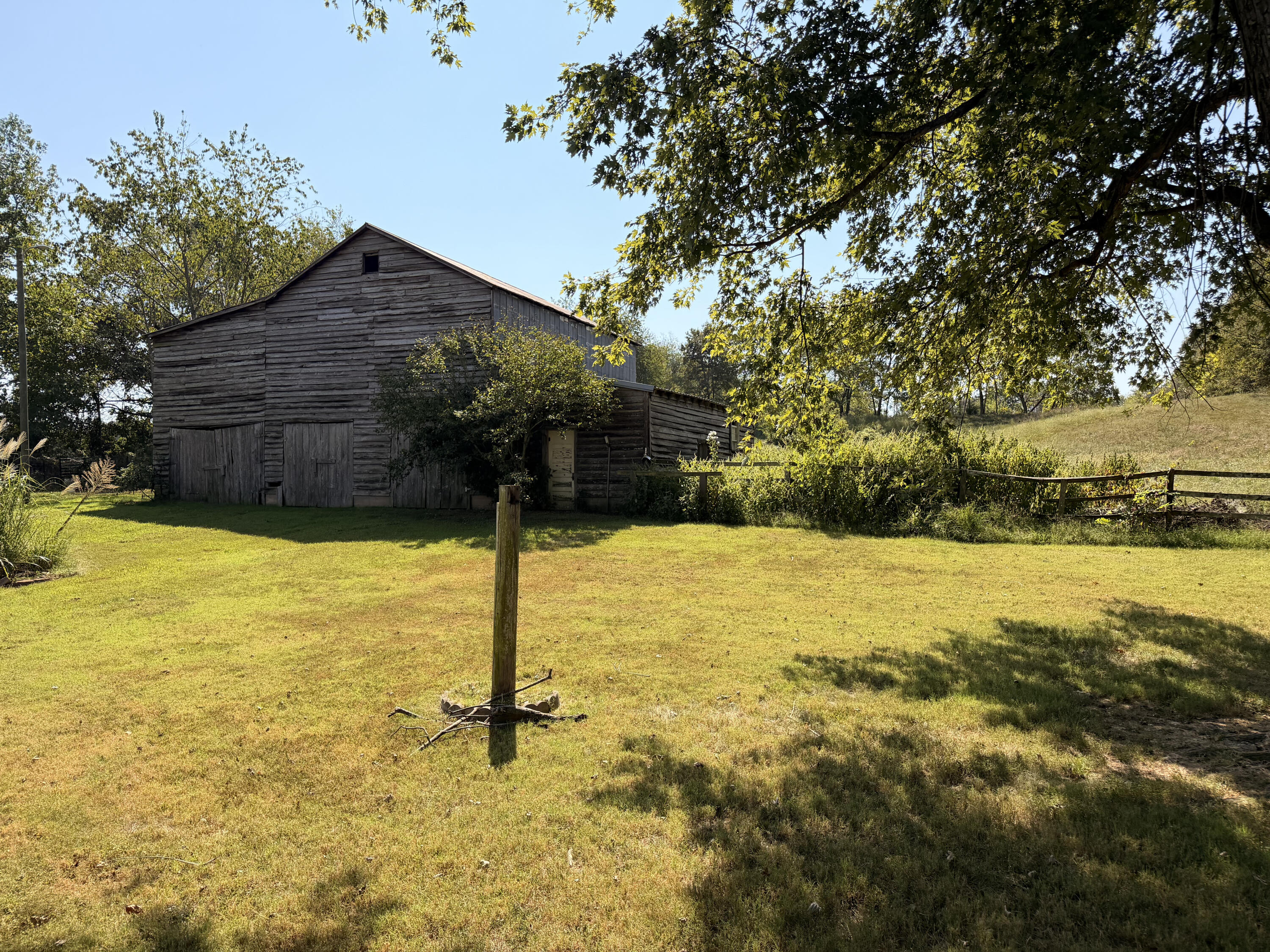 2004 Wingo Road