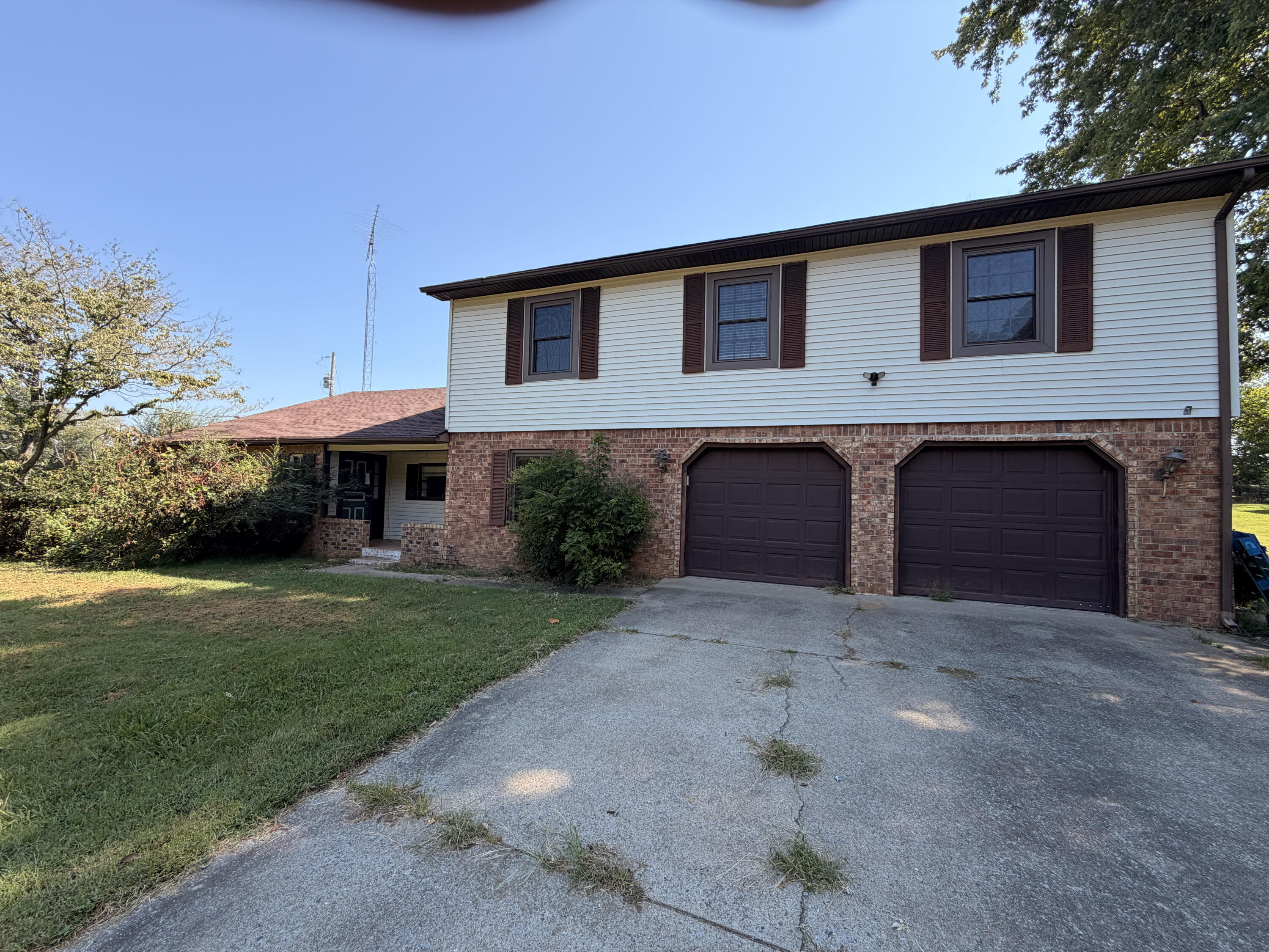 2004 Wingo Road