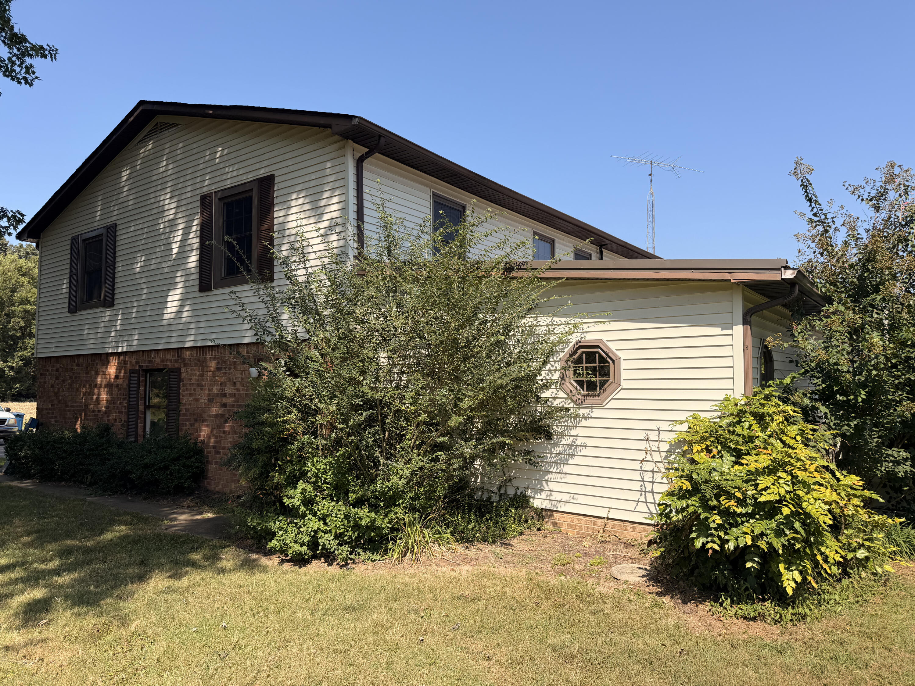 2004 Wingo Road