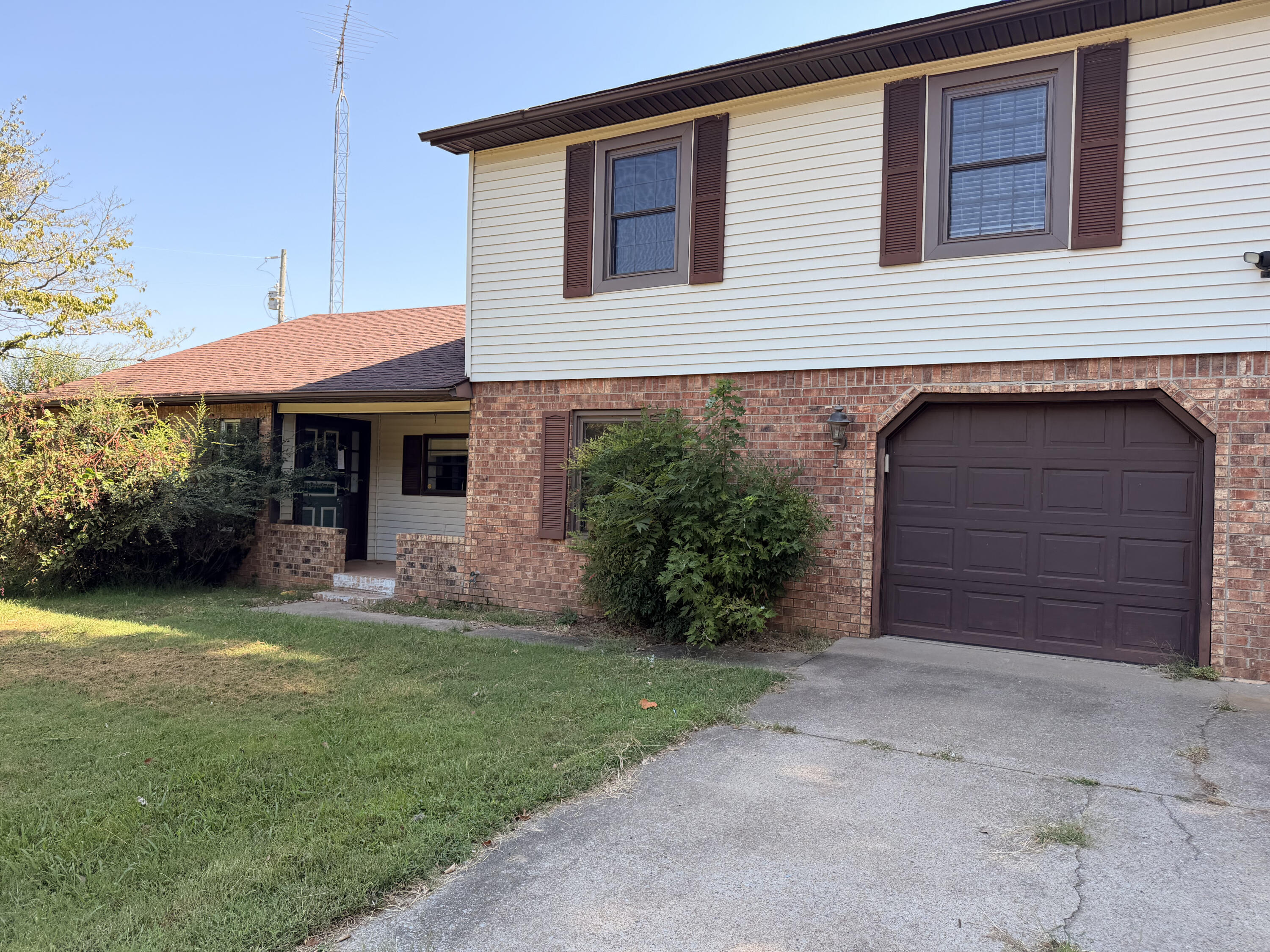 2004 Wingo Road