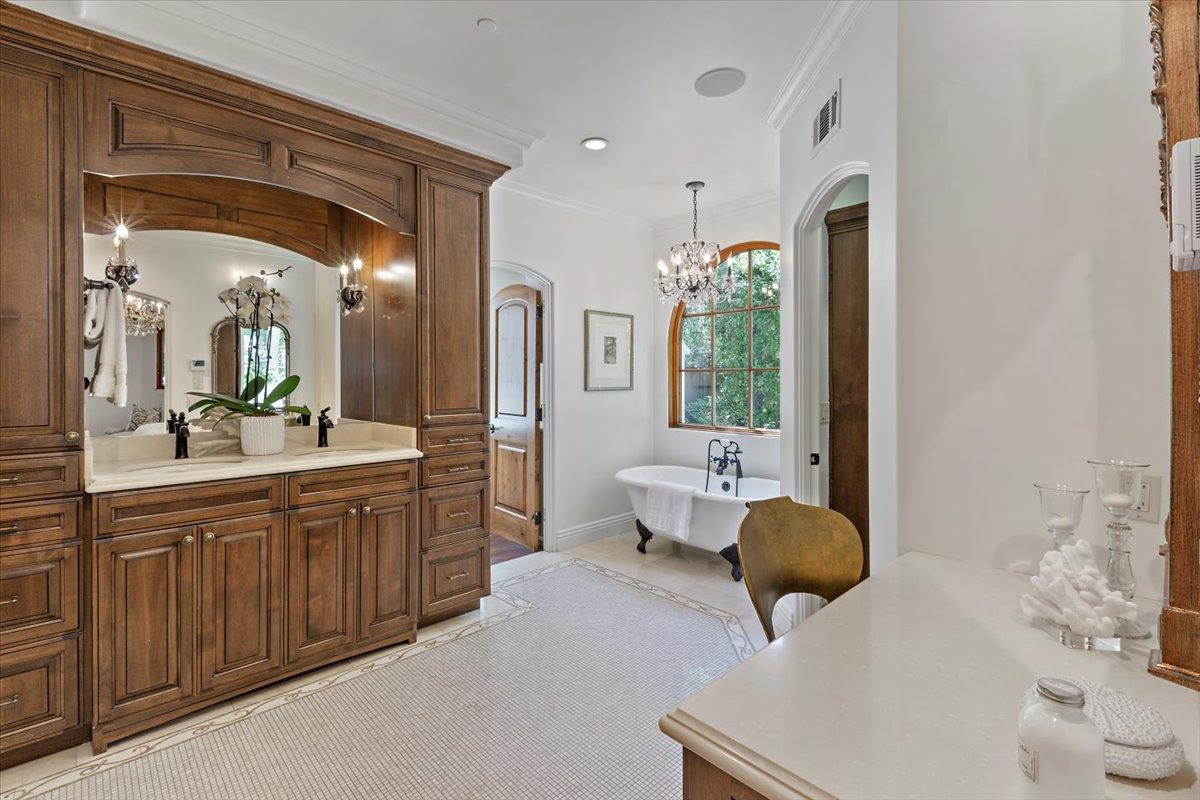 360 Claire PL