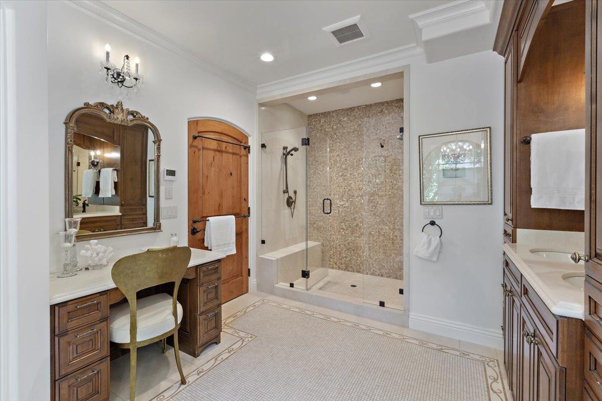 360 Claire PL