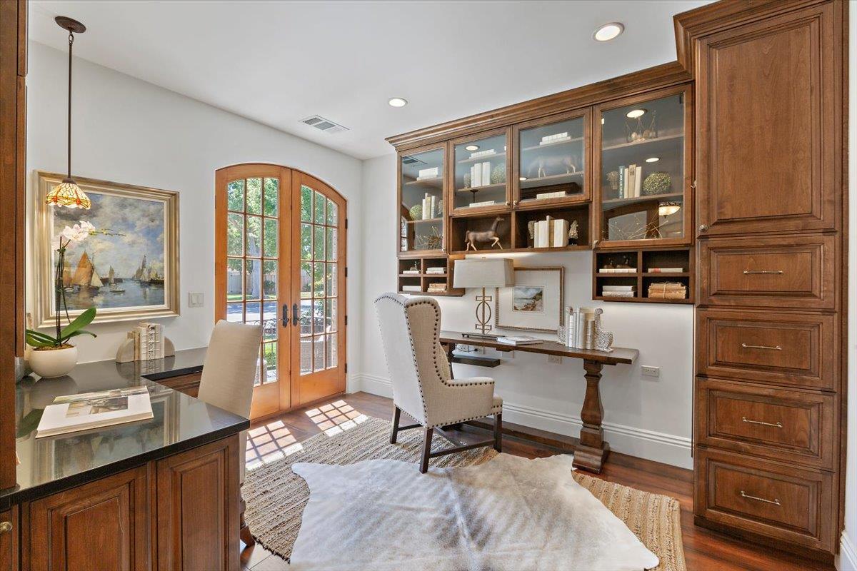 360 Claire PL