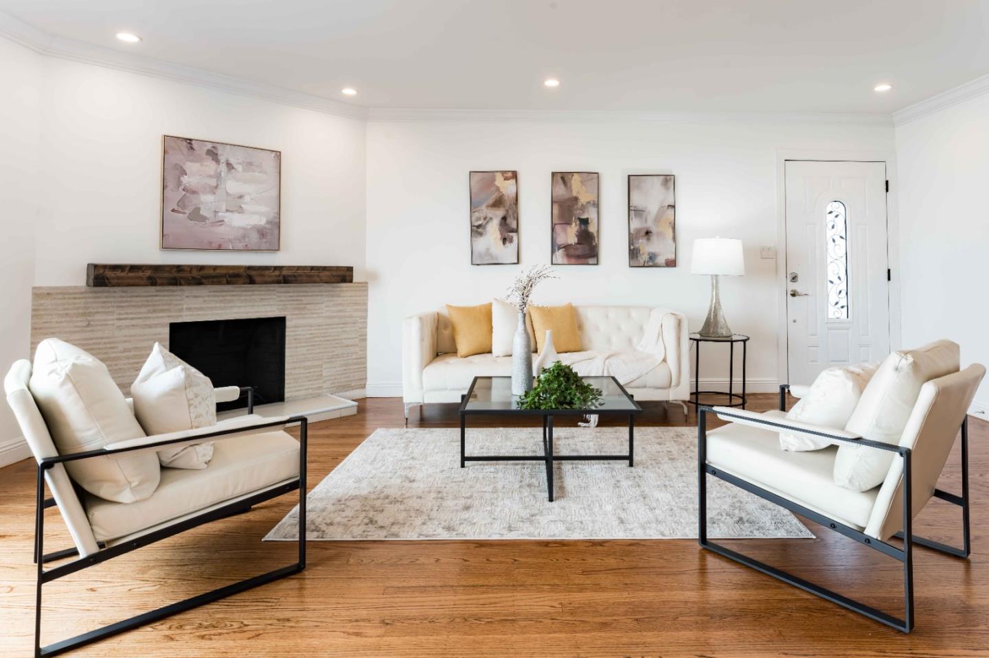 211 Oakridge DR