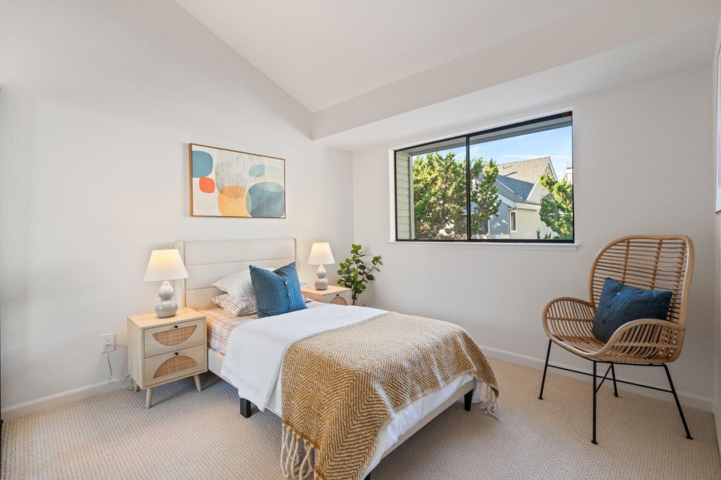 415 Mountain Laurel CT