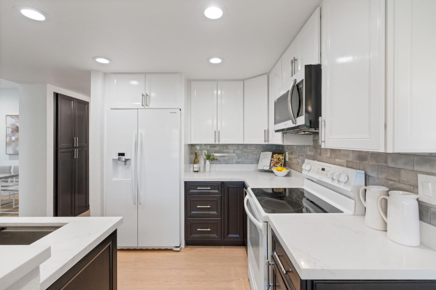 415 Mountain Laurel CT