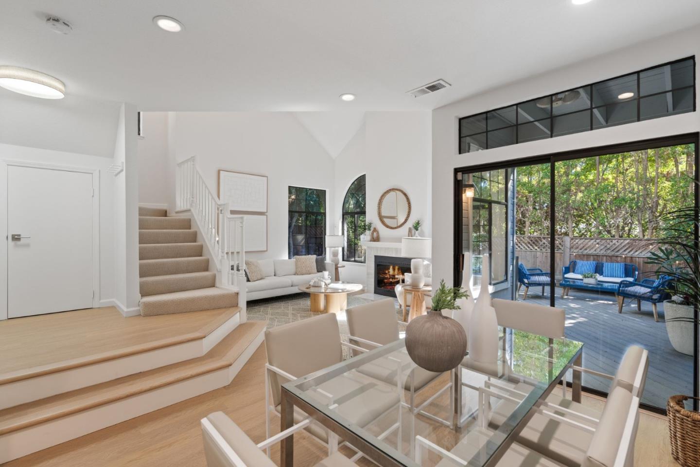 415 Mountain Laurel CT