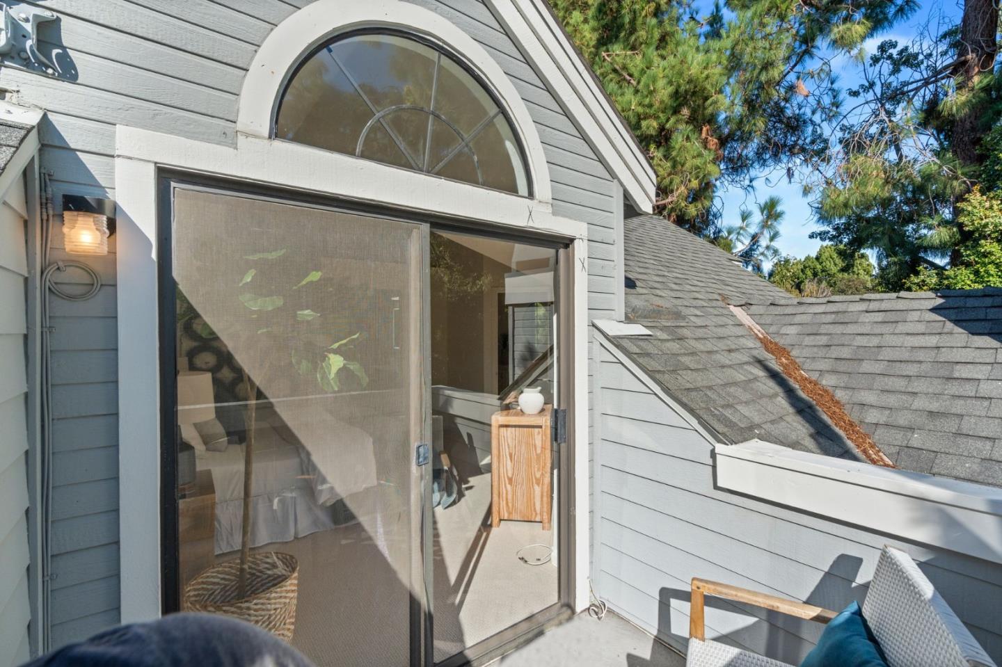 415 Mountain Laurel CT