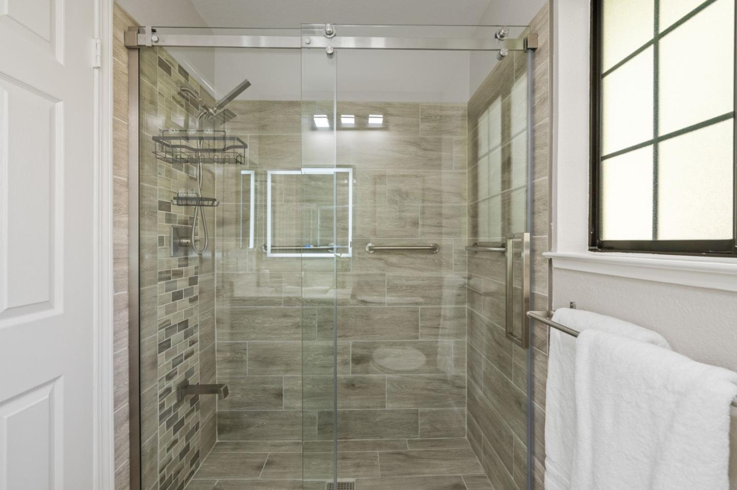 415 Mountain Laurel CT