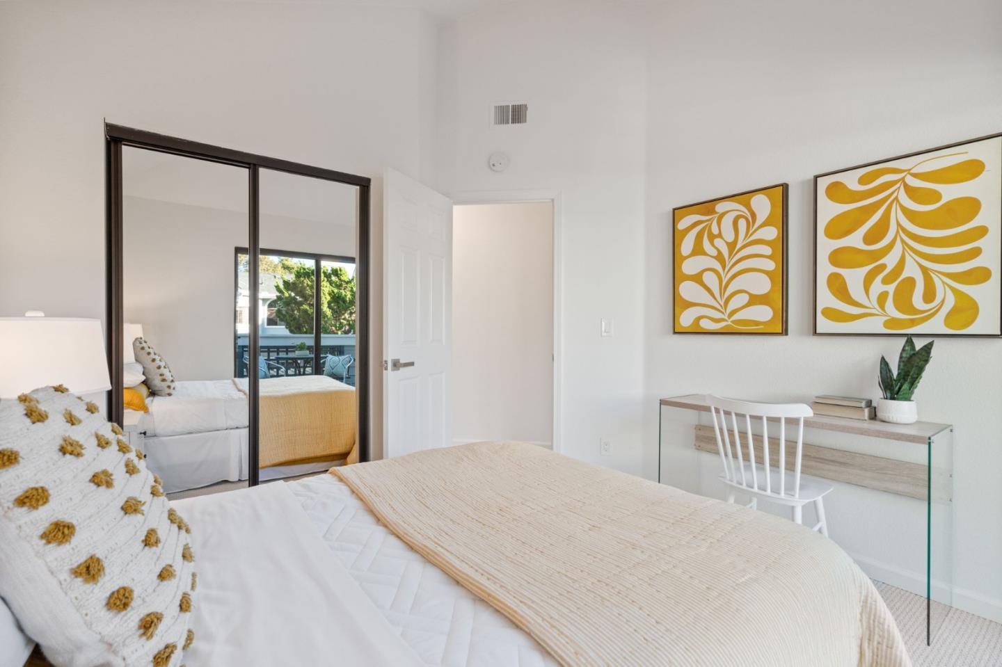 415 Mountain Laurel CT