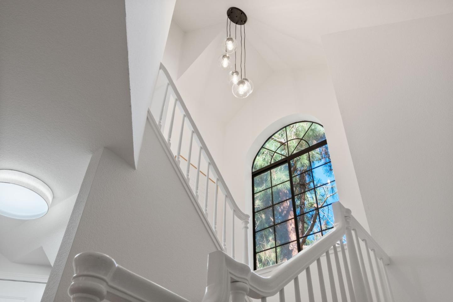 415 Mountain Laurel CT