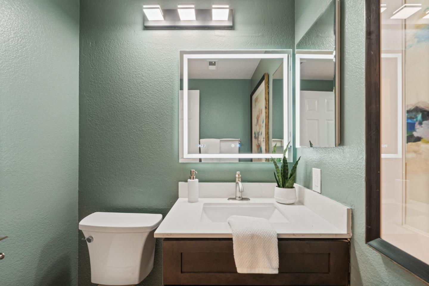 415 Mountain Laurel CT