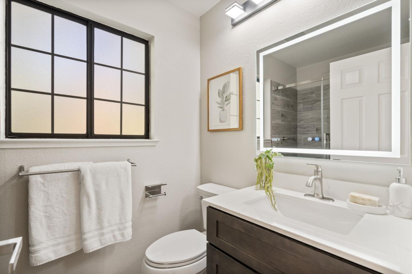 415 Mountain Laurel CT