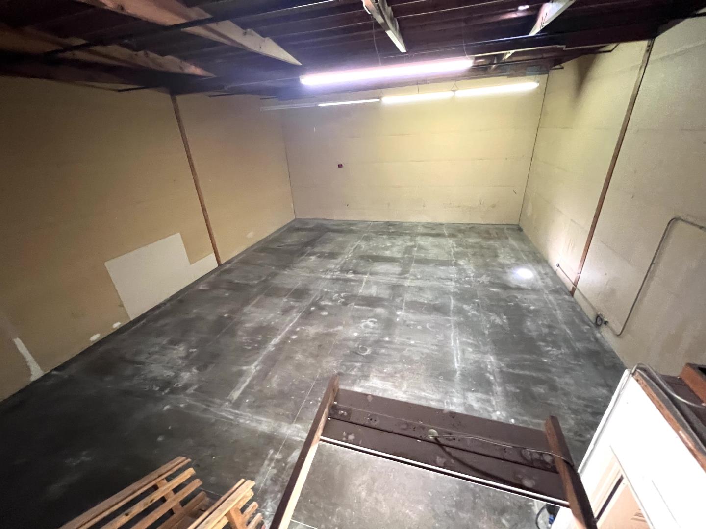 432 North Canal Street 9