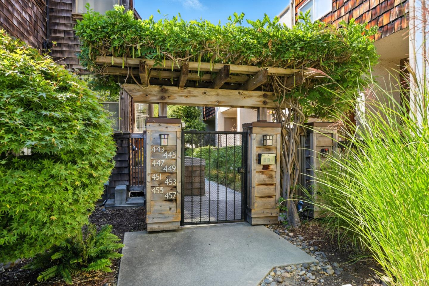 447 Homer Avenue