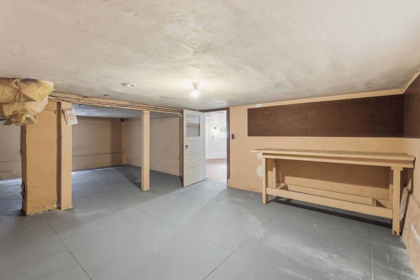 5887 Chabot Court