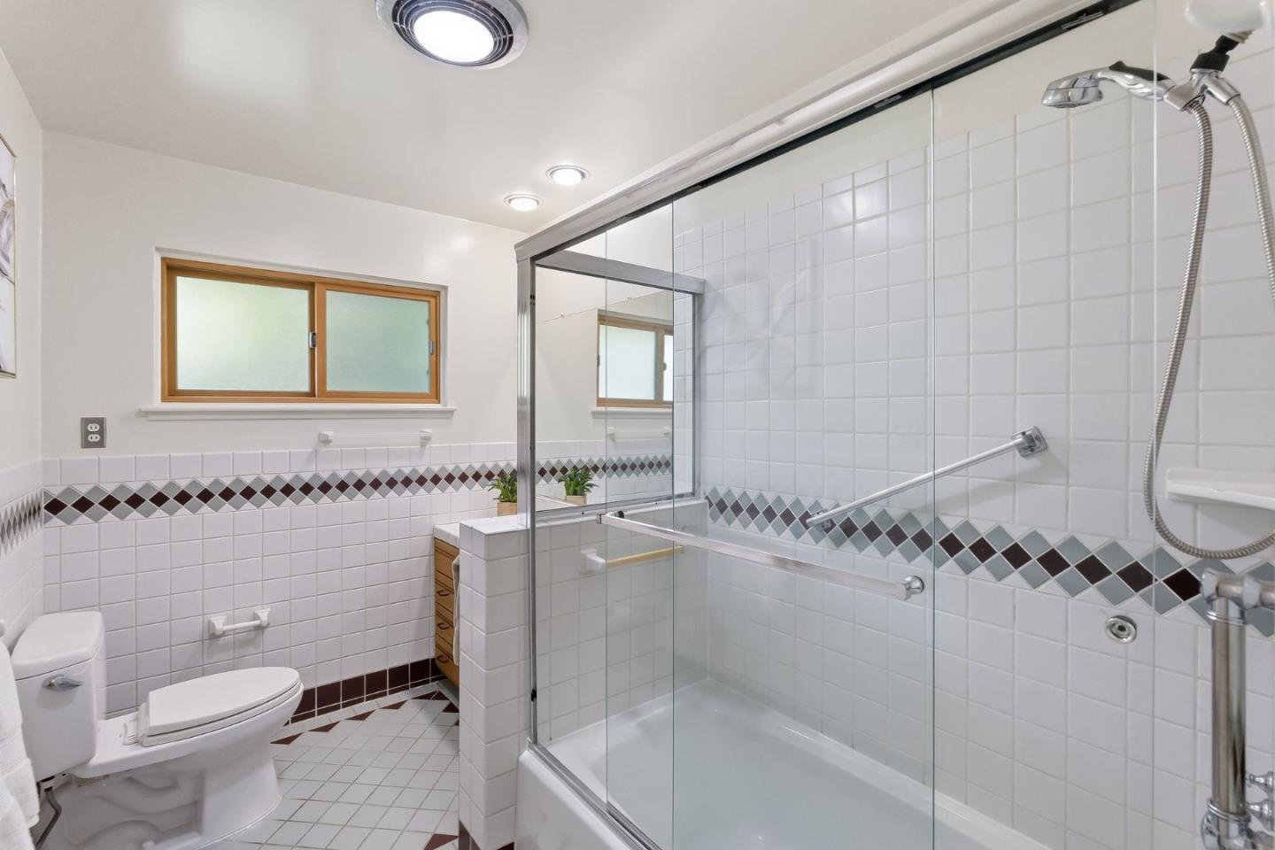 5887 Chabot Court